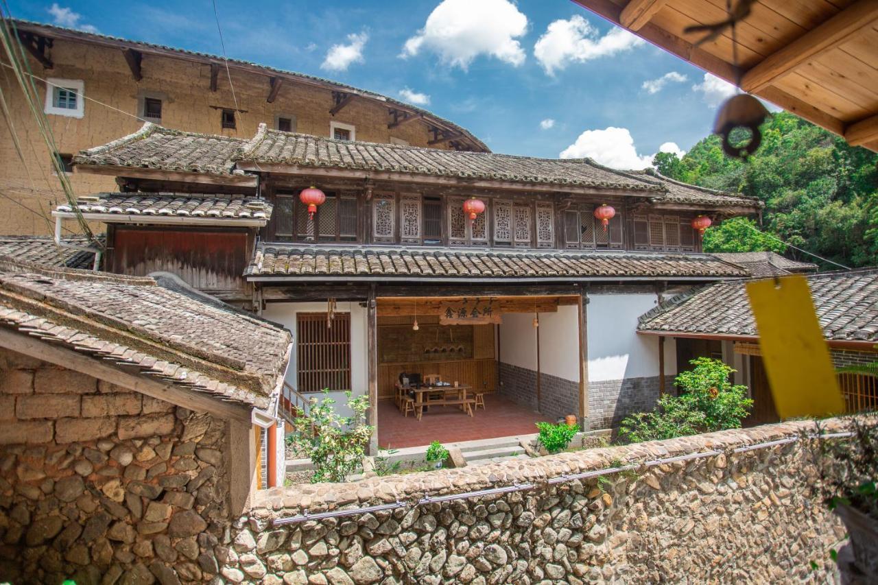 Nanjing Tulou Xinyuan HomeStay Luaran gambar