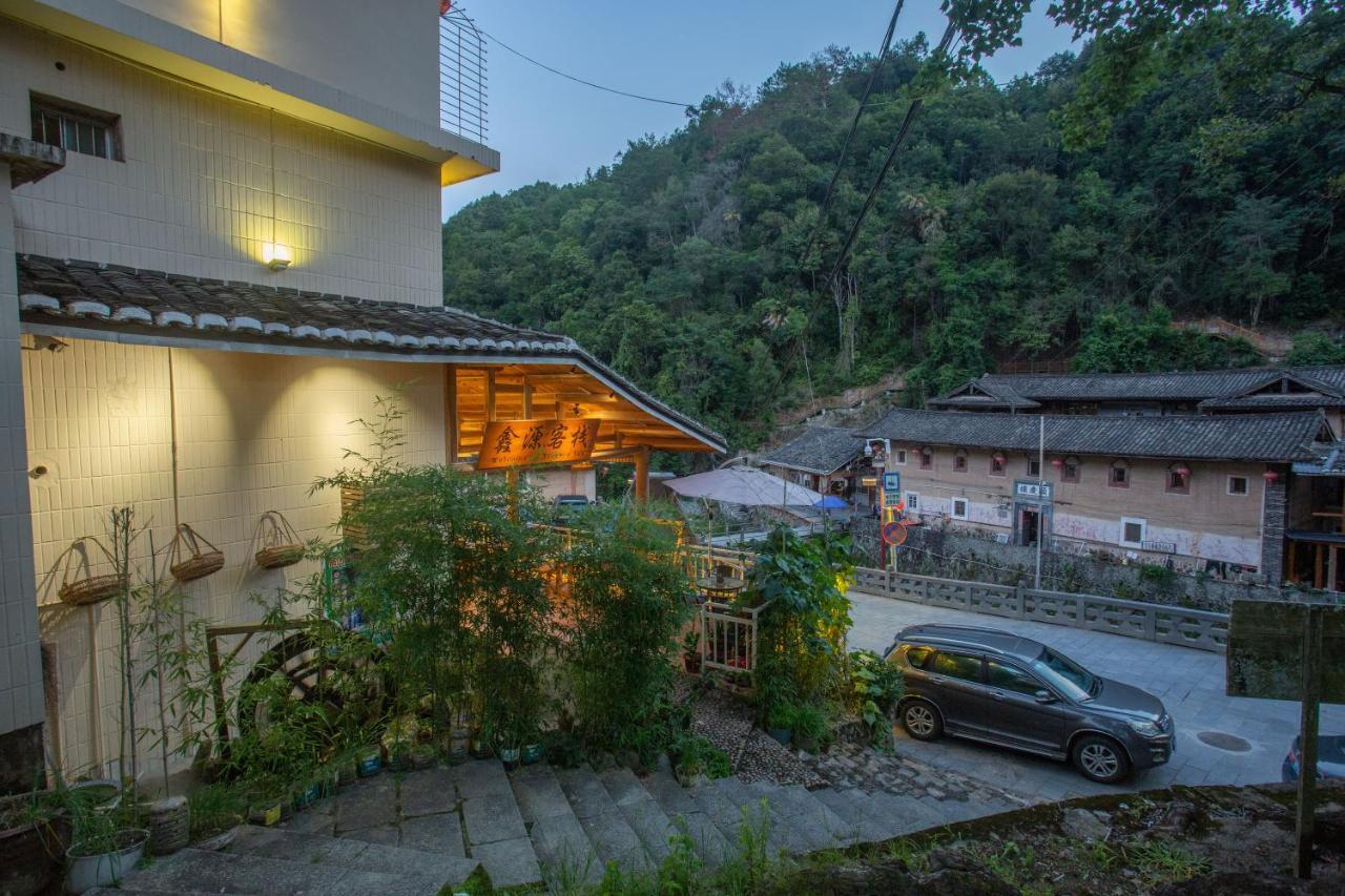 Nanjing Tulou Xinyuan HomeStay Luaran gambar