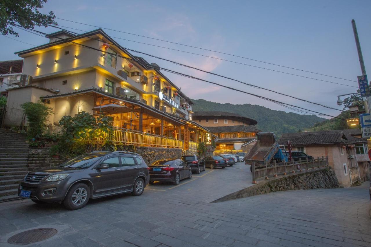 Nanjing Tulou Xinyuan HomeStay Luaran gambar