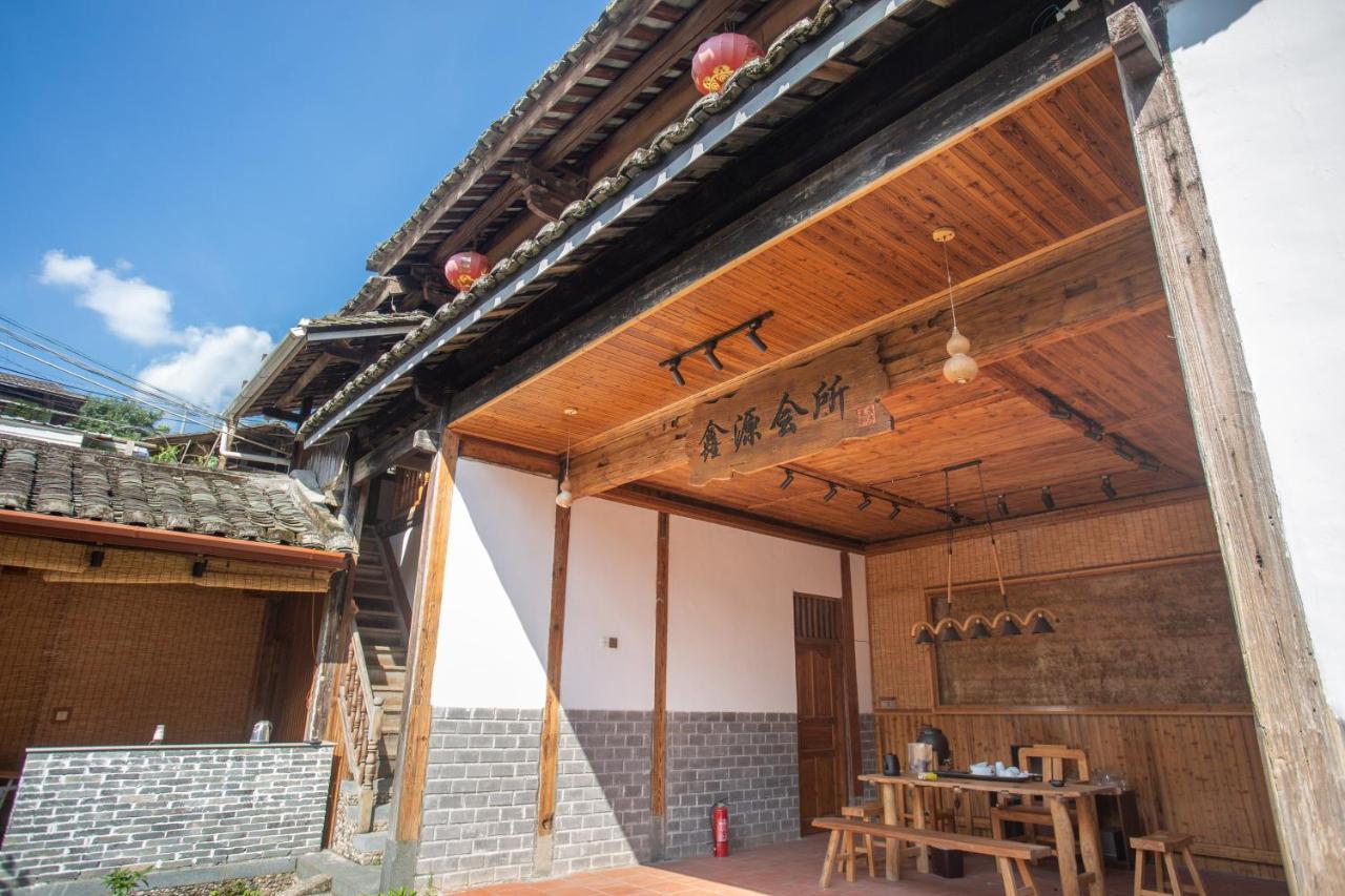 Nanjing Tulou Xinyuan HomeStay Luaran gambar